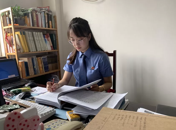 刘艳艳阳解心结真情护花开